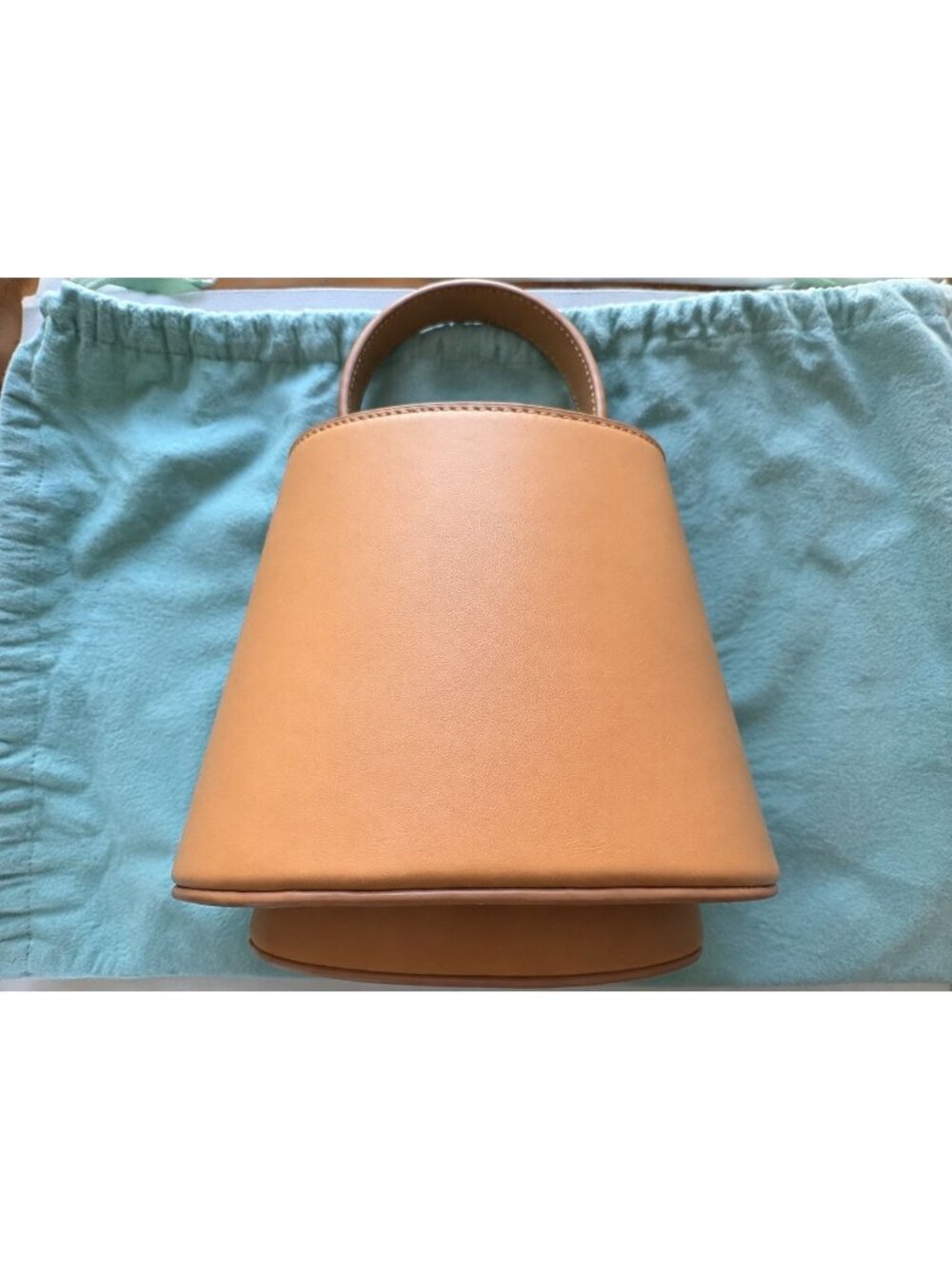 Mlouye Mini Lantern Bag Tan Leather Sculptural Bucket Bag Crossbody with Top Han - Picture 9 of 9